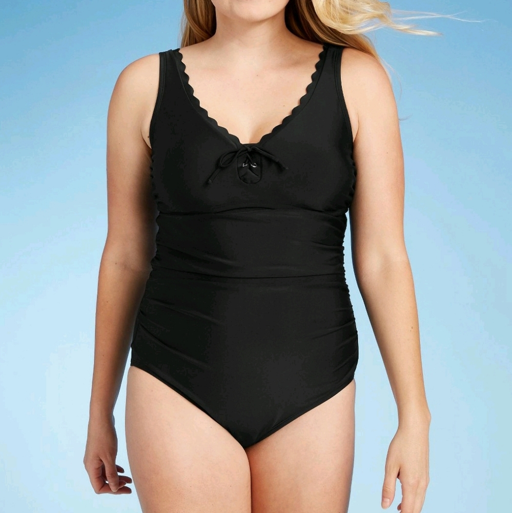 Women's Lace-Up Scallop One Piece Swimsuit